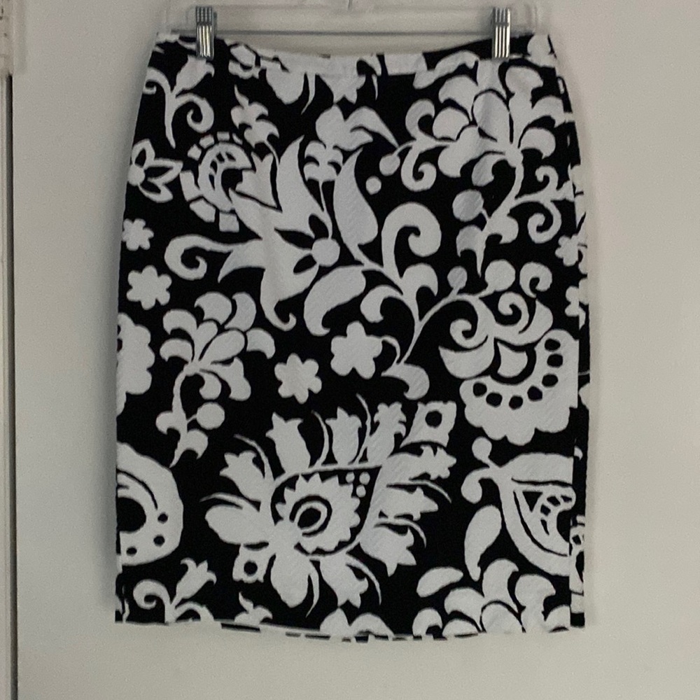 Talbots black and white Cotton skirt, size 6